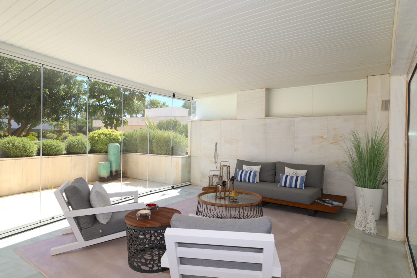 FOR SALE 🏡 Ground Floor Two-Bedroom Apartment with Oversized Terrace – Embrujo de Banús, Puerto Banús 🇪🇸
