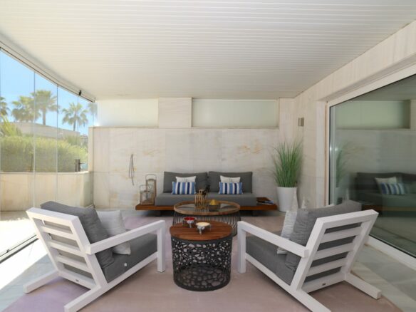 FOR SALE 🏡 Ground Floor Two-Bedroom Apartment with Oversized Terrace – Embrujo de Banús, Puerto Banús 🇪🇸