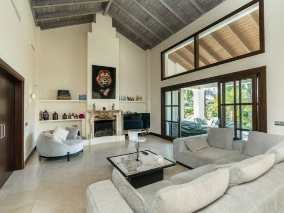 For Sale | Reduced Andalusian Villa with Renovation Potential