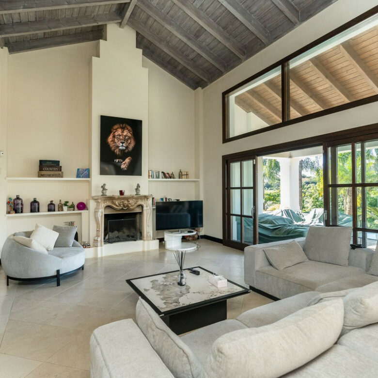 For Sale | Reduced Andalusian Villa with Renovation Potential