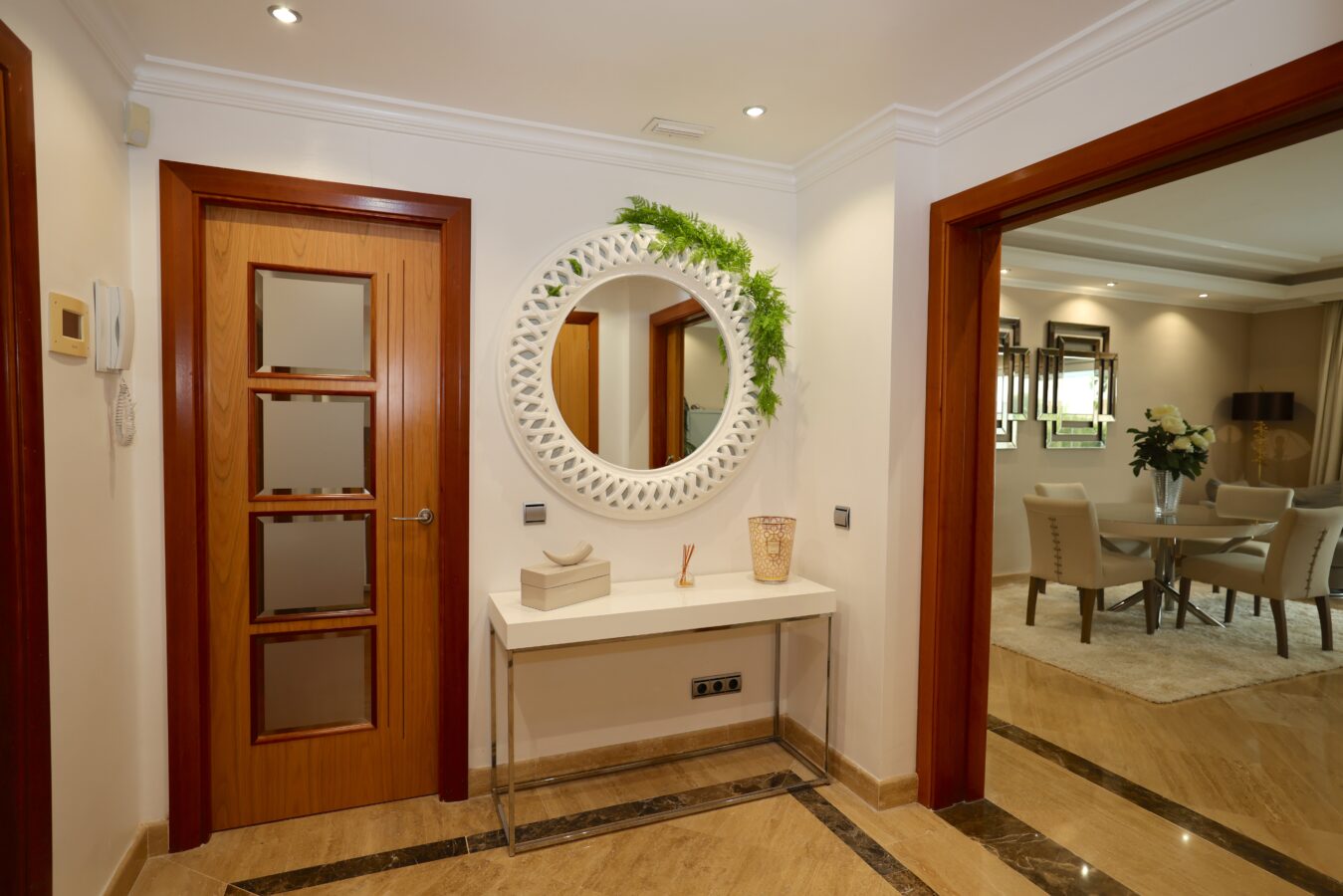 FOR SALE 🏡 Ground Floor Two-Bedroom Apartment with Oversized Terrace – Embrujo de Banús, Puerto Banús 🇪🇸