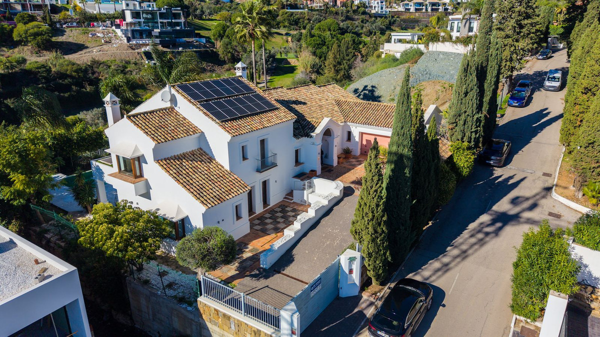 For Sale | Reduced Andalusian Villa with Renovation Potential