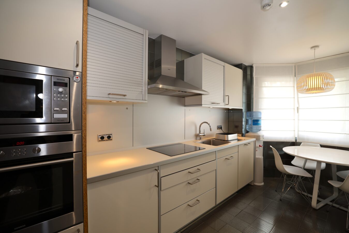 FOR SALE 🏡 Ground Floor Two-Bedroom Apartment with Oversized Terrace – Embrujo de Banús, Puerto Banús 🇪🇸