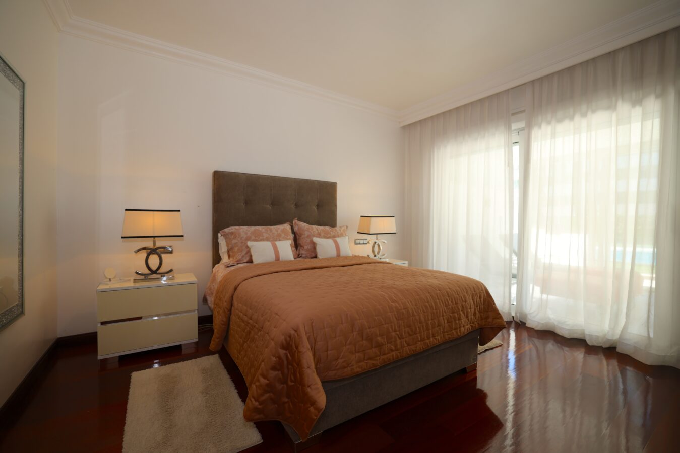 FOR SALE 🏡 Ground Floor Two-Bedroom Apartment with Oversized Terrace – Embrujo de Banús, Puerto Banús 🇪🇸