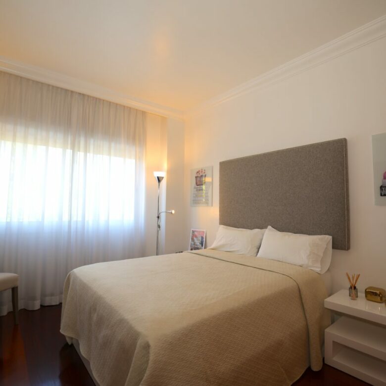 FOR SALE 🏡 Ground Floor Two-Bedroom Apartment with Oversized Terrace – Embrujo de Banús, Puerto Banús 🇪🇸