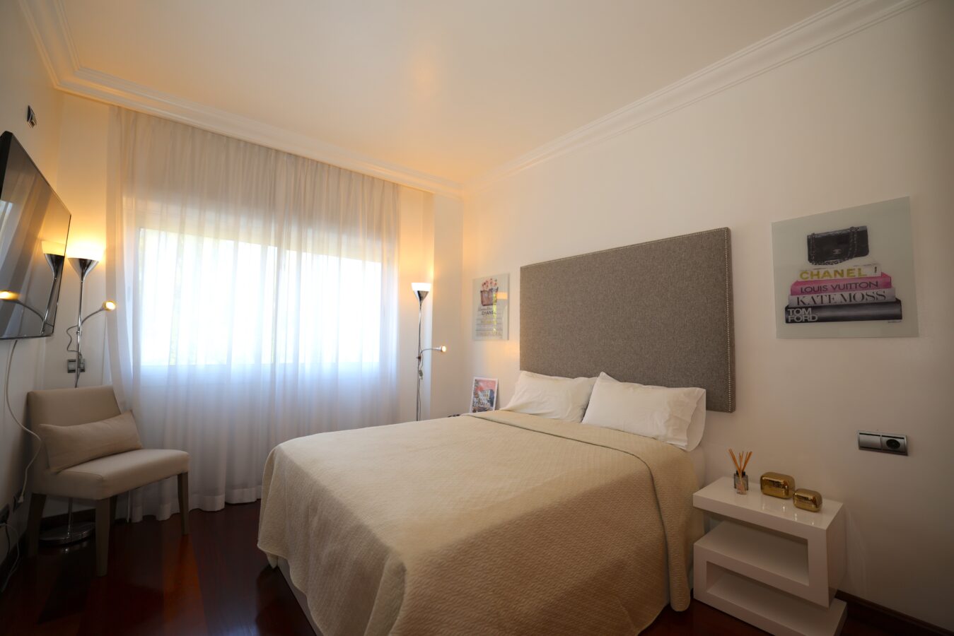 FOR SALE 🏡 Ground Floor Two-Bedroom Apartment with Oversized Terrace – Embrujo de Banús, Puerto Banús 🇪🇸