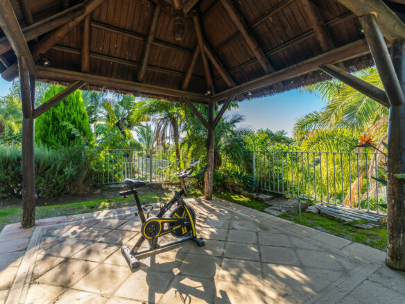 For Sale | Reduced Andalusian Villa with Renovation Potential