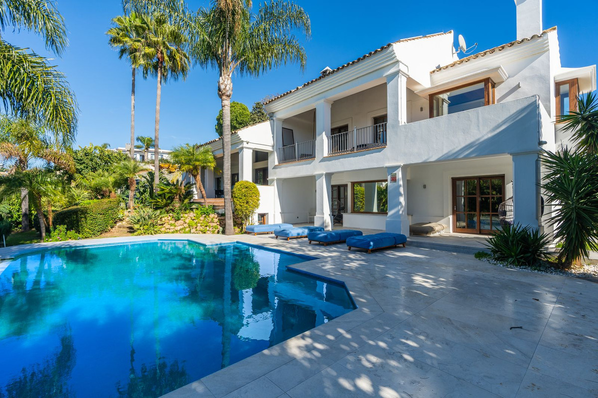 For Sale | Reduced Andalusian Villa with Renovation Potential