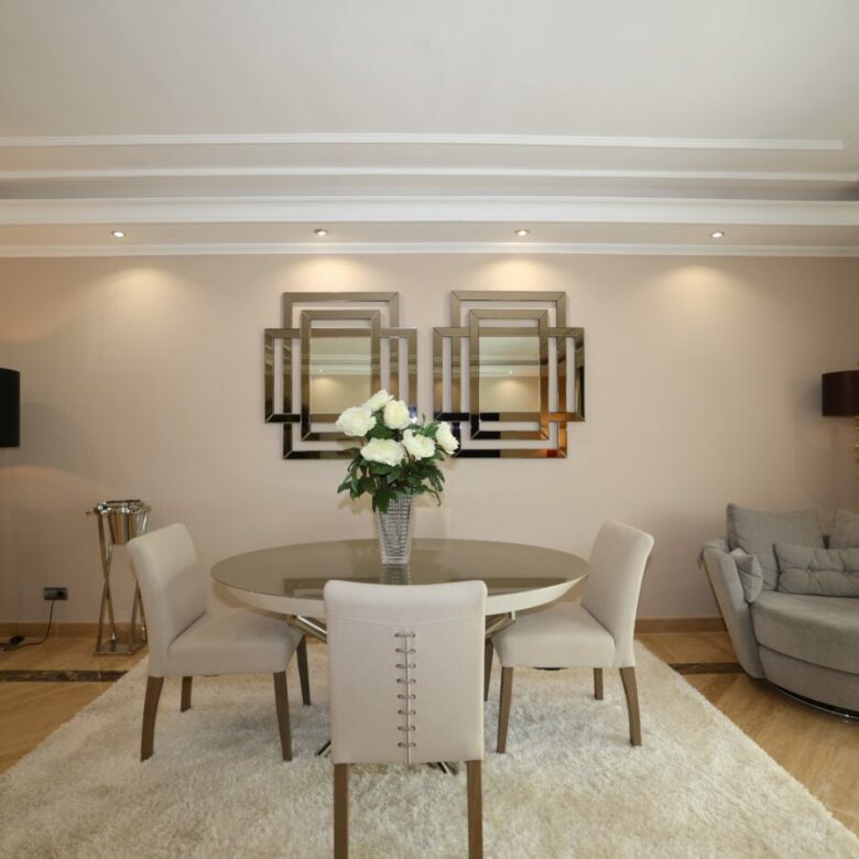 FOR SALE 🏡 Ground Floor Two-Bedroom Apartment with Oversized Terrace – Embrujo de Banús, Puerto Banús 🇪🇸