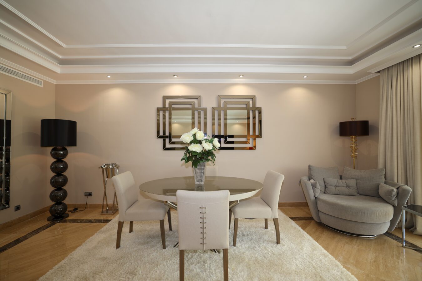 FOR SALE 🏡 Ground Floor Two-Bedroom Apartment with Oversized Terrace – Embrujo de Banús, Puerto Banús 🇪🇸