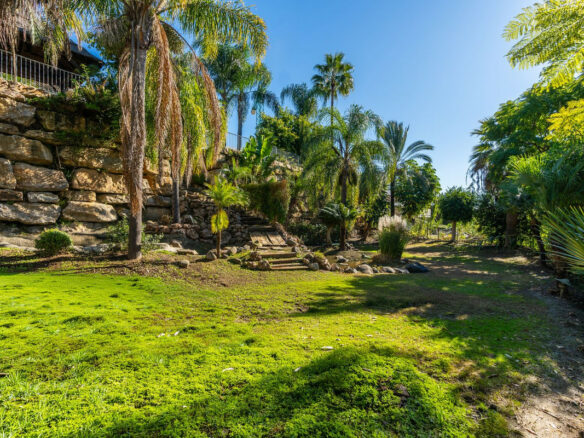 For Sale | Reduced Andalusian Villa with Renovation Potential