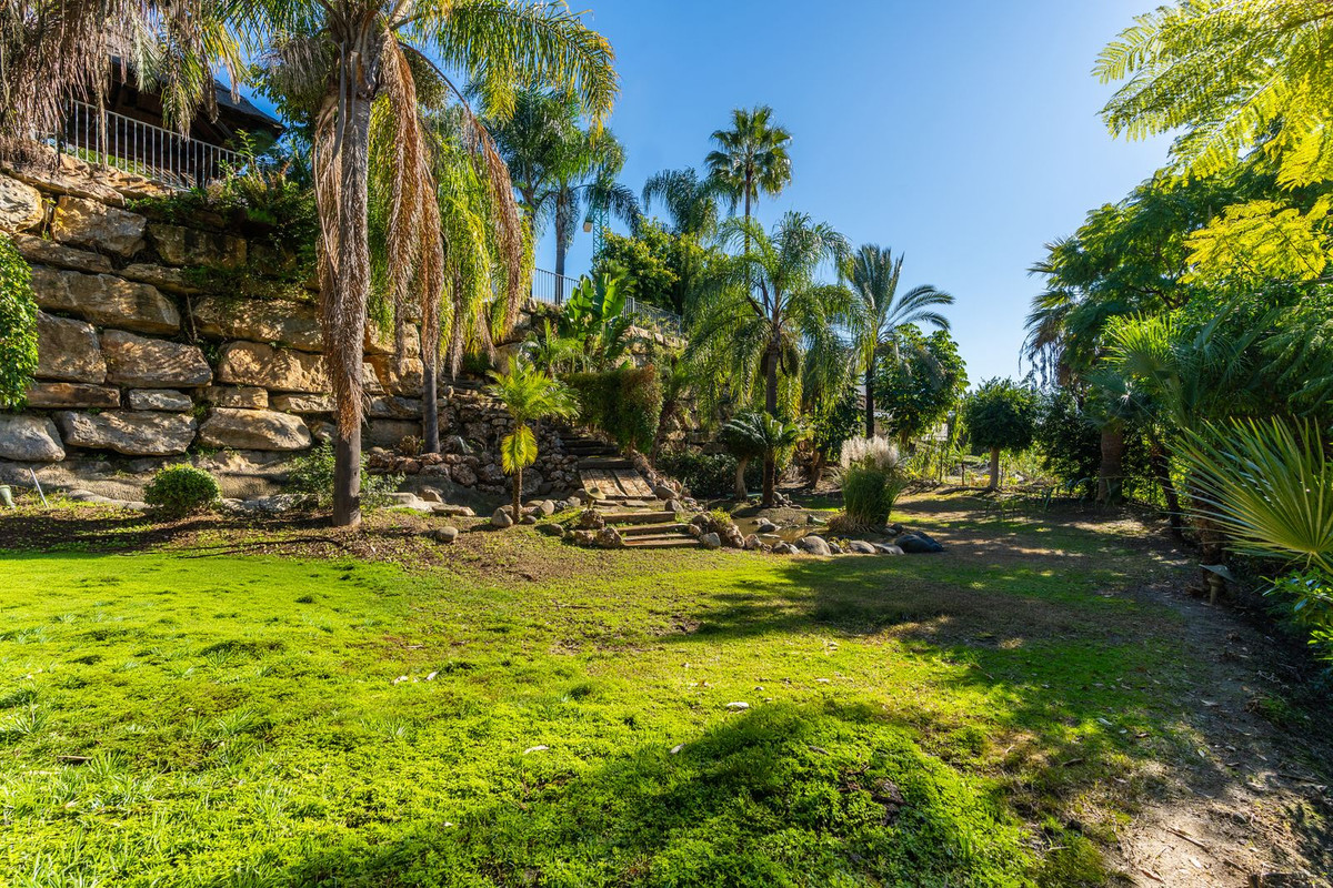 For Sale | Reduced Andalusian Villa with Renovation Potential