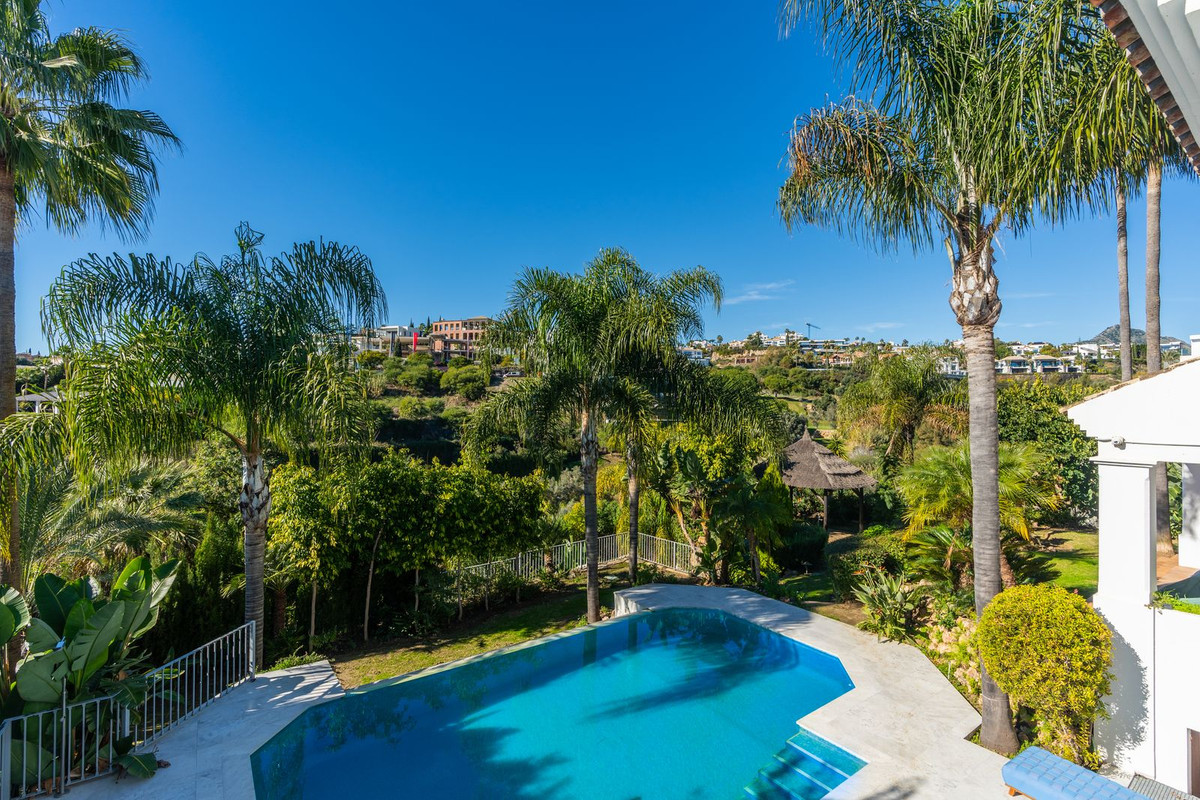 For Sale | Reduced Andalusian Villa with Renovation Potential