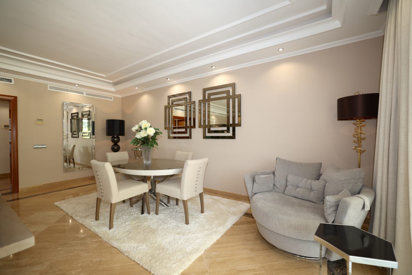 FOR SALE 🏡 Ground Floor Two-Bedroom Apartment with Oversized Terrace – Embrujo de Banús, Puerto Banús 🇪🇸