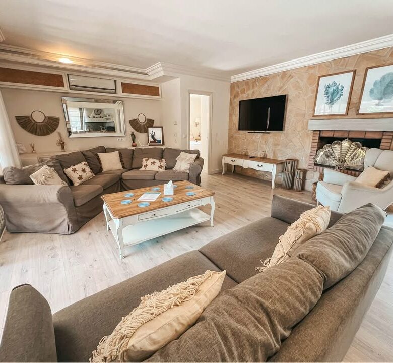 FOR SALE 🌟🏡 Family House with Pool, Jacuzzi and Tourist Licence 🇪🇸 Nueva Andalucía, Marbella 🇪🇸