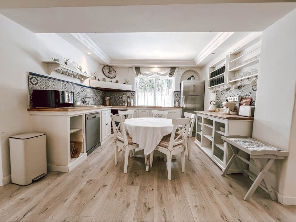 FOR SALE 🌟🏡 Family House with Pool, Jacuzzi and Tourist Licence 🇪🇸 Nueva Andalucía, Marbella 🇪🇸