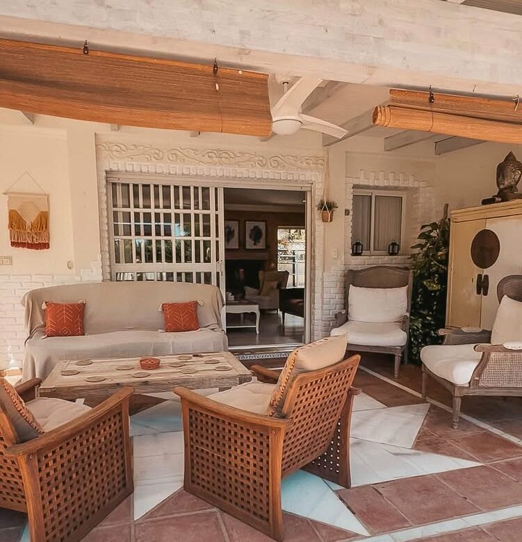 FOR SALE 🌟🏡 Family House with Pool, Jacuzzi and Tourist Licence 🇪🇸 Nueva Andalucía, Marbella 🇪🇸