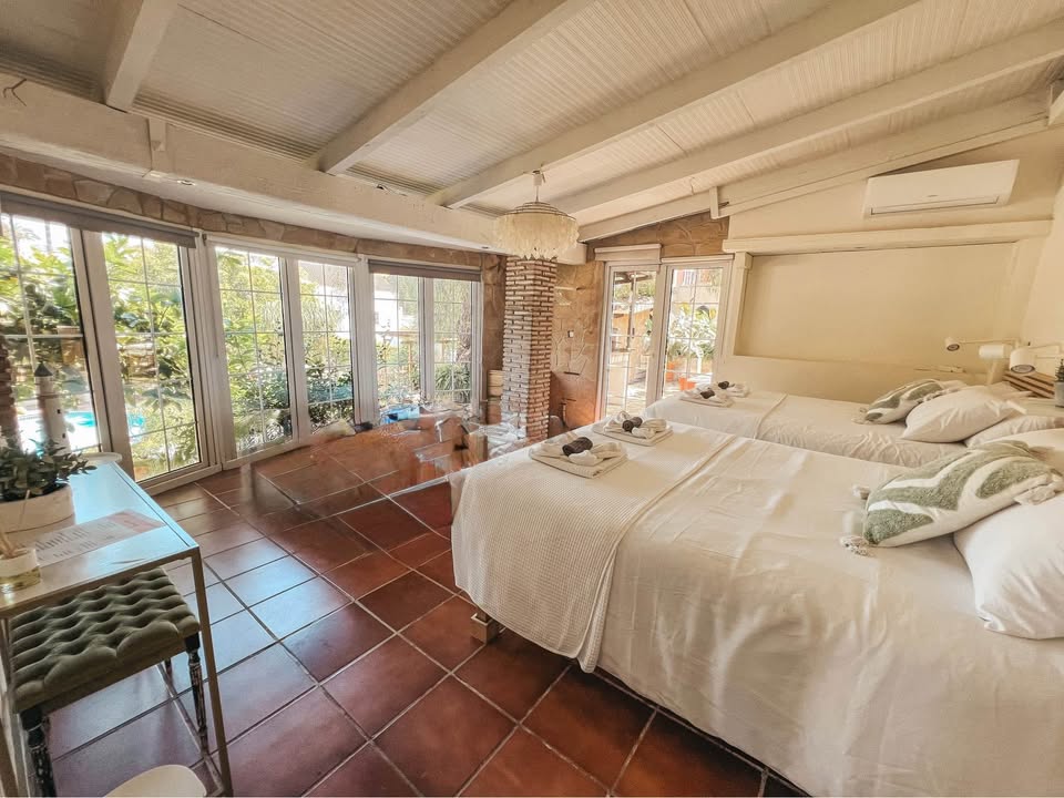 FOR SALE 🌟🏡 Family House with Pool, Jacuzzi and Tourist Licence 🇪🇸 Nueva Andalucía, Marbella 🇪🇸