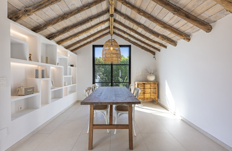 FOR SALE 🏡 Renovated Country Villa with La Concha Views – Guadalmina Alta, Marbella