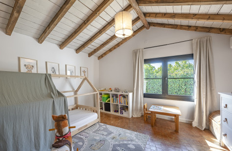 FOR SALE 🏡 Renovated Country Villa with La Concha Views – Guadalmina Alta, Marbella