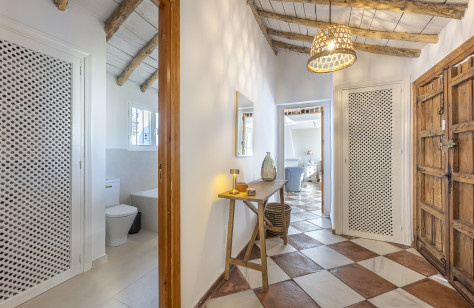 FOR SALE 🏡 Renovated Country Villa with La Concha Views – Guadalmina Alta, Marbella