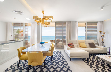 FOR SALE 🏡 Stunning Beachfront Penthouse with Panoramic Sea Views – The Edge, Estepona