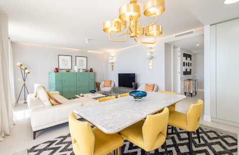 FOR SALE 🏡 Stunning Beachfront Penthouse with Panoramic Sea Views – The Edge, Estepona