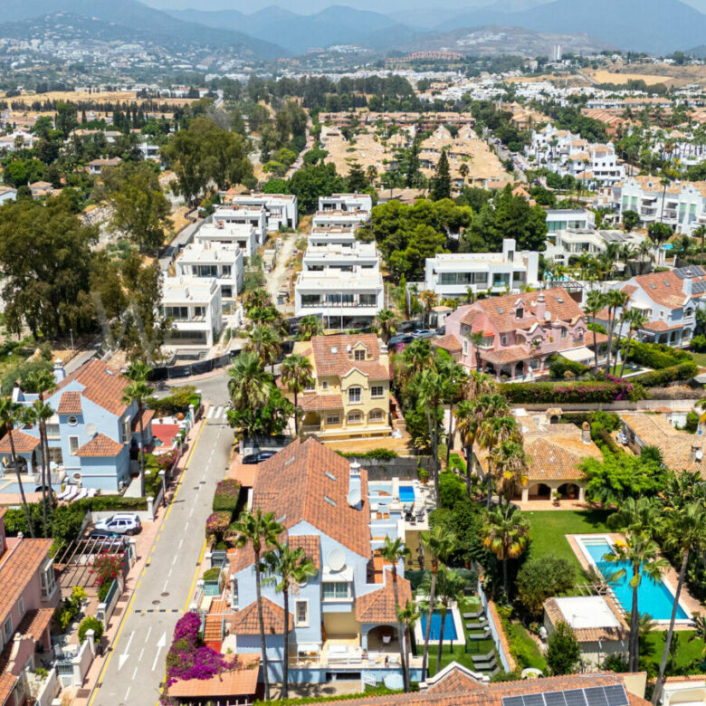 For Sale | Beachside Villa with Renovation Project