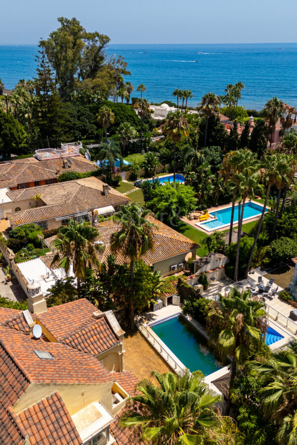 For Sale | Beachside Villa with Renovation Project