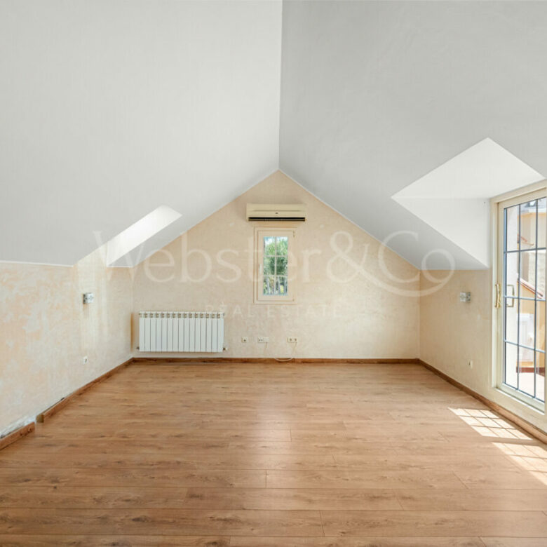 For Sale | Beachside Villa with Renovation Project
