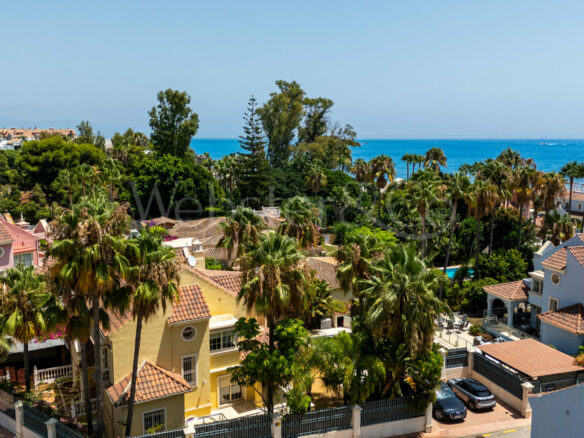 For Sale | Beachside Villa with Renovation Project