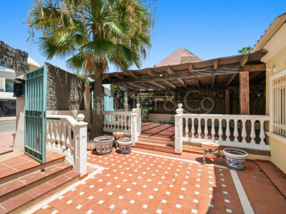 For Sale | Beachside Villa with Renovation Project