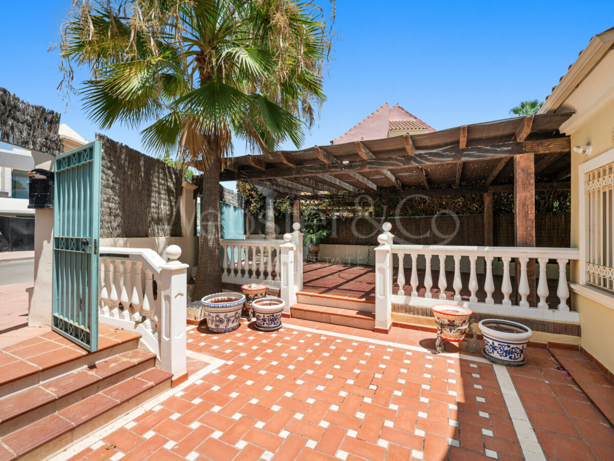For Sale | Beachside Villa with Renovation Project