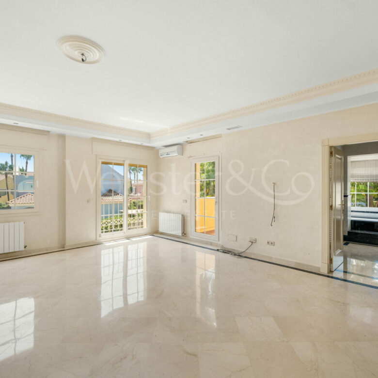 For Sale | Beachside Villa with Renovation Project