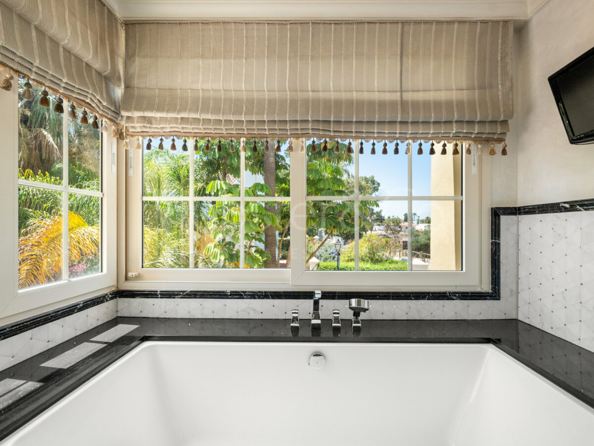 For Sale | Beachside Villa with Renovation Project