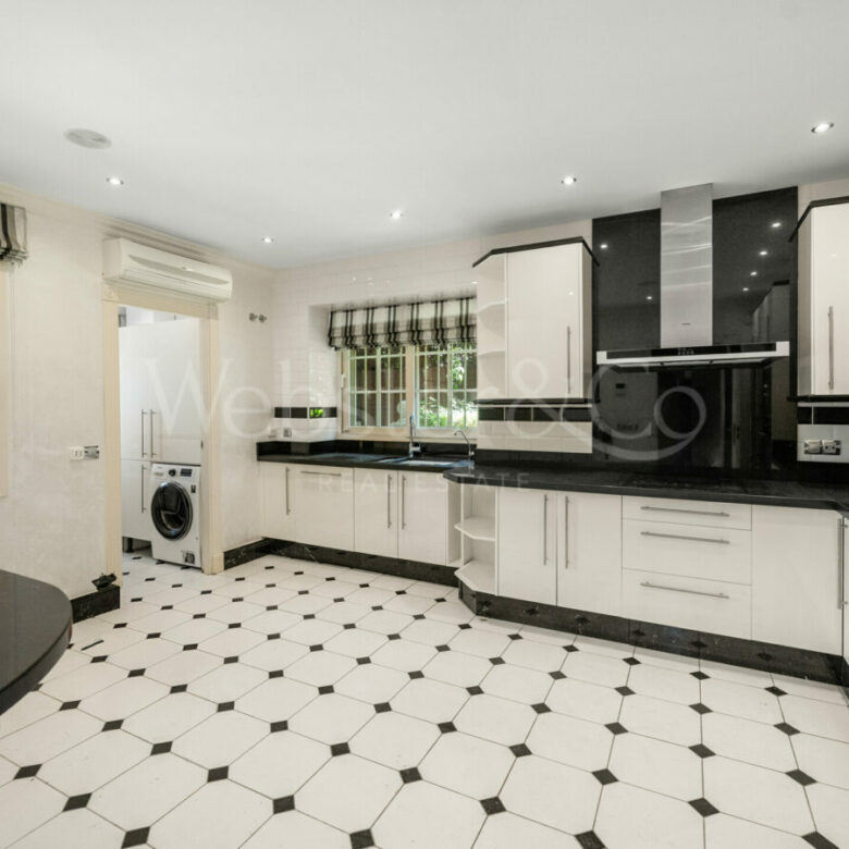 For Sale | Beachside Villa with Renovation Project