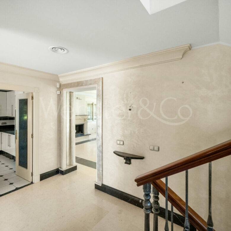 For Sale | Beachside Villa with Renovation Project