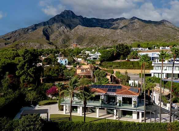LUXURY VILLA FOR SALE | GOLDEN MILE  🇪🇸  Sea views – Turnkey