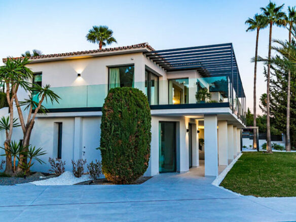 LUXURY VILLA FOR SALE | GOLDEN MILE  🇪🇸  Sea views – Turnkey