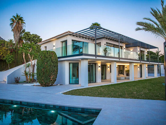 LUXURY VILLA FOR SALE | GOLDEN MILE  🇪🇸  Sea views – Turnkey