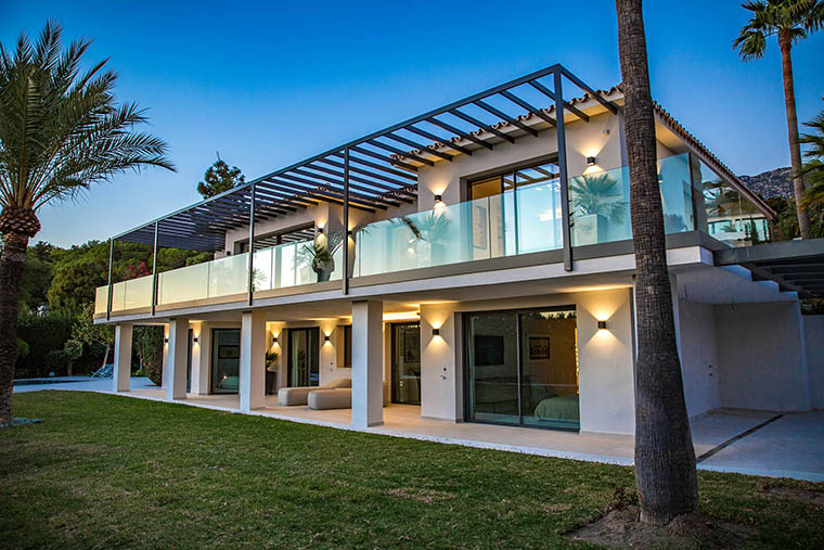 LUXURY VILLA FOR SALE | GOLDEN MILE  🇪🇸  Sea views – Turnkey