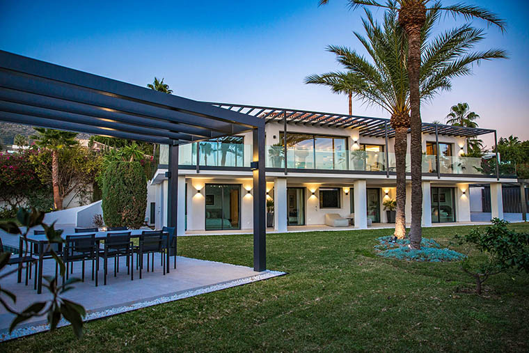 LUXURY VILLA FOR SALE | GOLDEN MILE  🇪🇸  Sea views – Turnkey