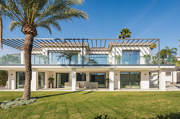 LUXURY VILLA FOR SALE | GOLDEN MILE  🇪🇸  Sea views – Turnkey