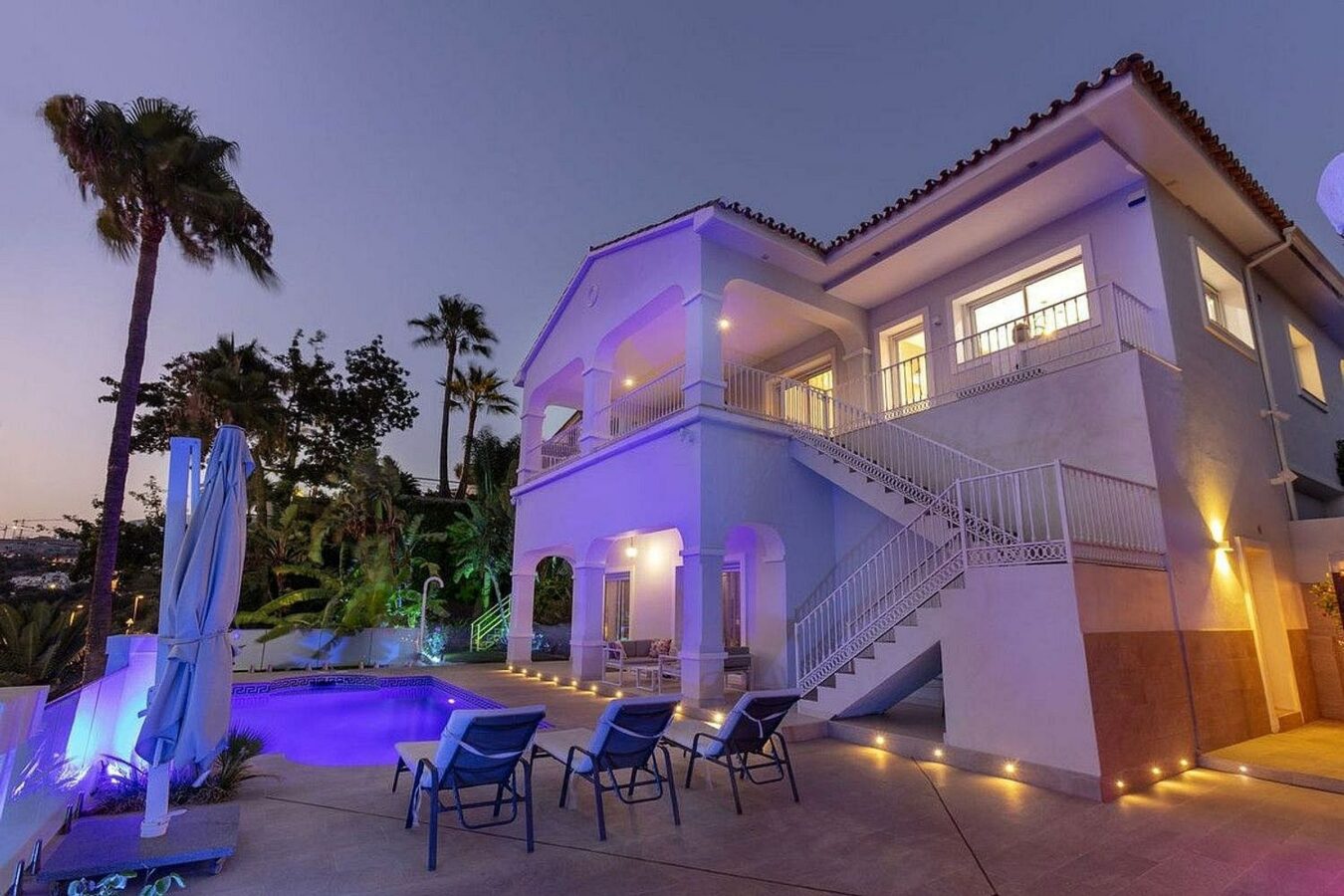 Andalusian villa with panoramic sea views and pool in La Alqueria, Benahavis