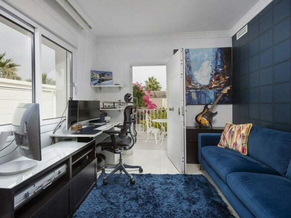 Andalusian villa with panoramic sea views and pool in La Alqueria, Benahavis