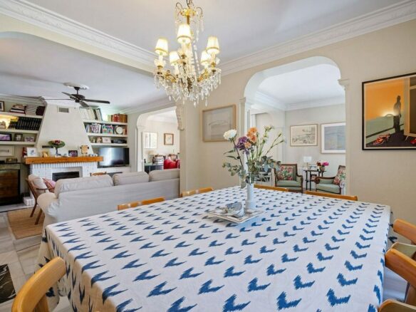 Andalusian villa to renovate on a large plot near the Golden Mile, La Merced, Marbella