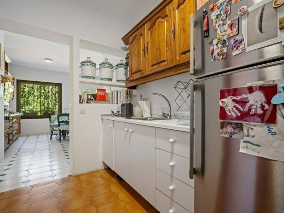 Andalusian villa to renovate on a large plot near the Golden Mile, La Merced, Marbella