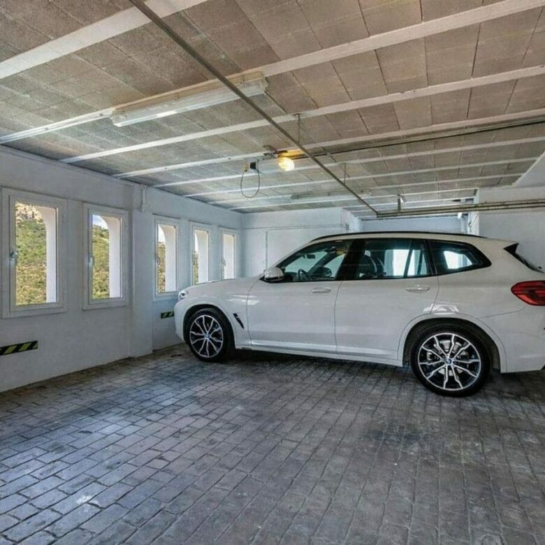 Renovated Andalusian villa with sea views on a large plot in Monte Mayor, Benahavis