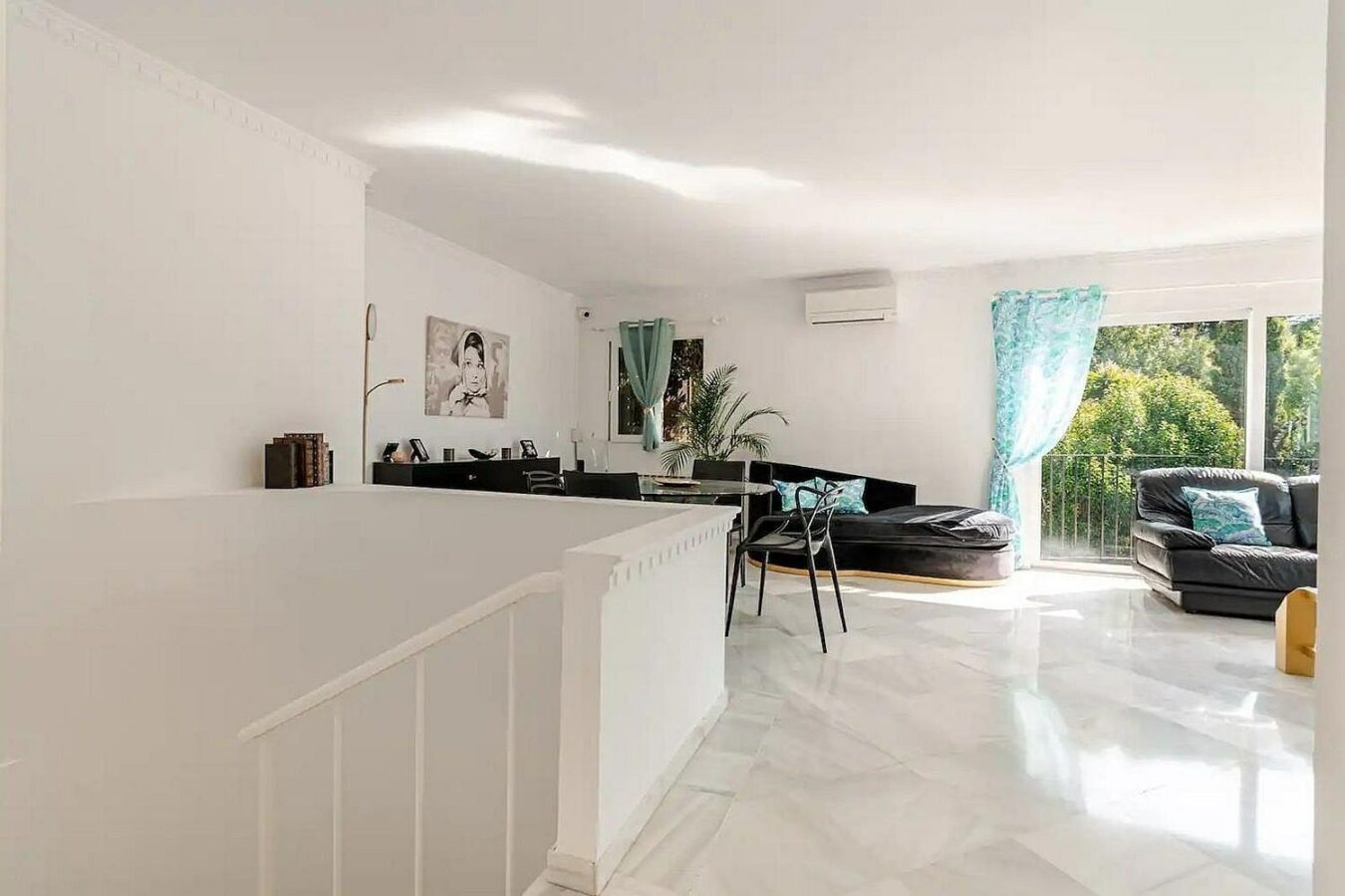 Andalusian villa with private pool and garden Nagueles Marbella