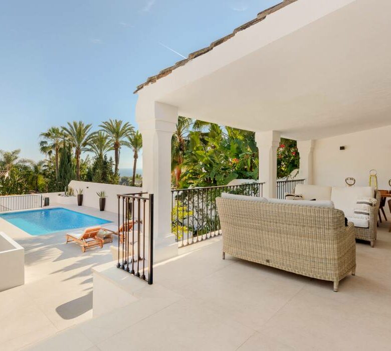FOR SALE 🏡 Renovated Three-Bedroom One-Level Villa with Sea Views – Balcones de Sierra Blanca, Marbella Golden Mile 🇪🇸